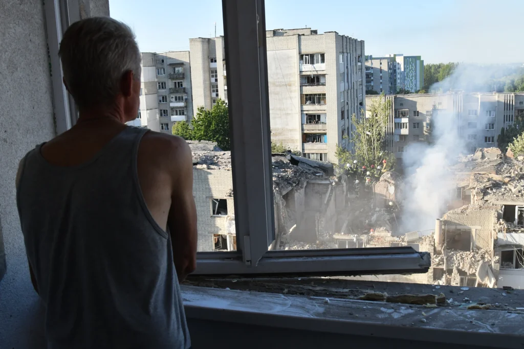 Russian strikes across Ukraine kill 10 and NATO scrambles jets after a missile falls in Poland - Inside Politics