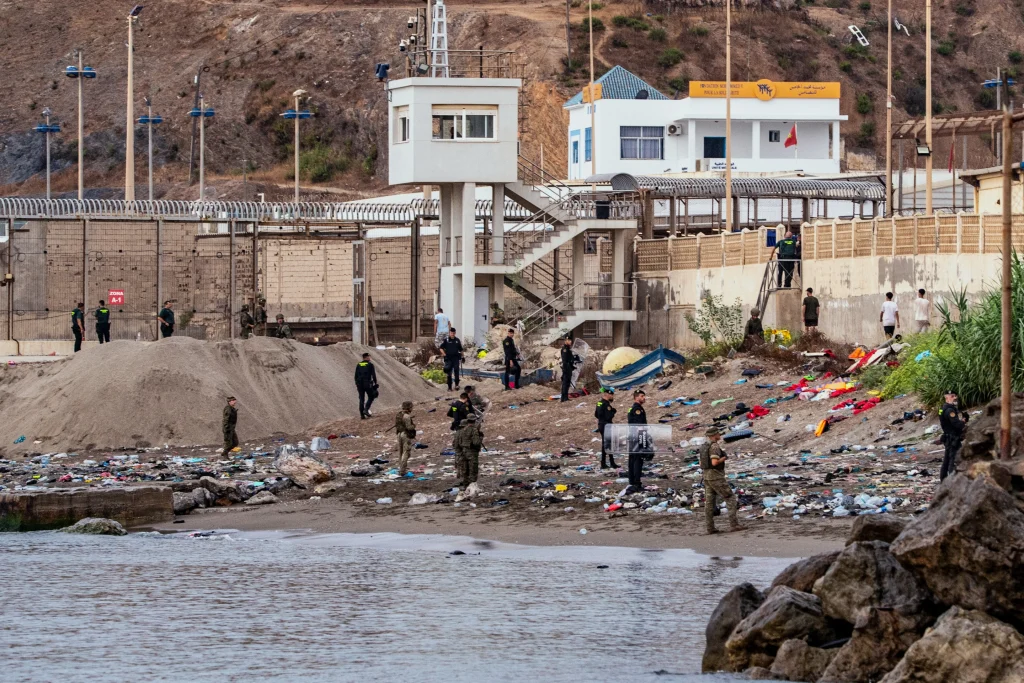 Spain installs sea barrier on Ceuta’s border with Morocco after frontier rush that killed 67 - Inside Politics