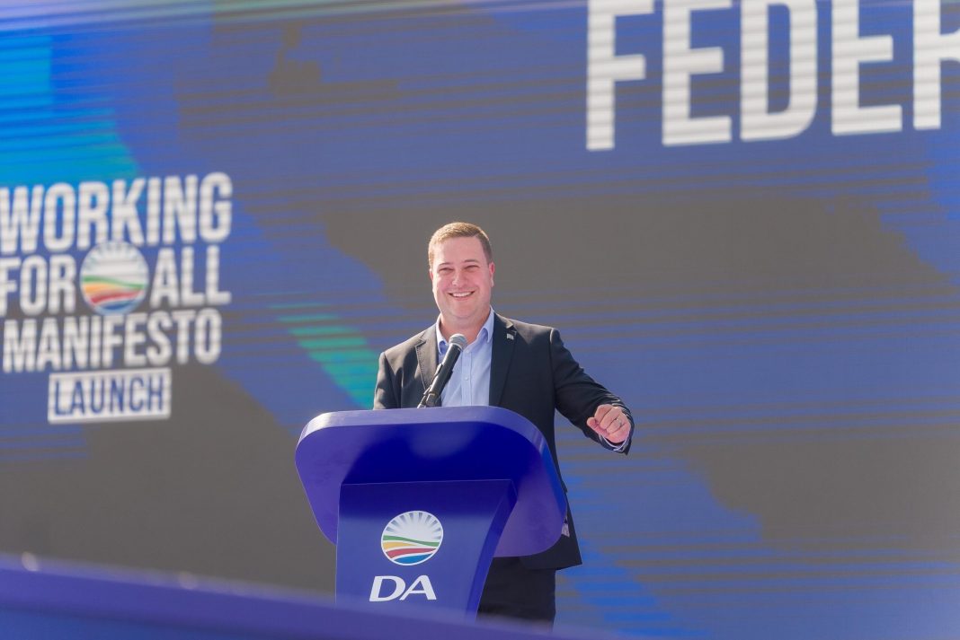 Democratic Alliance (DA) leader Geordin Hill-Lewis