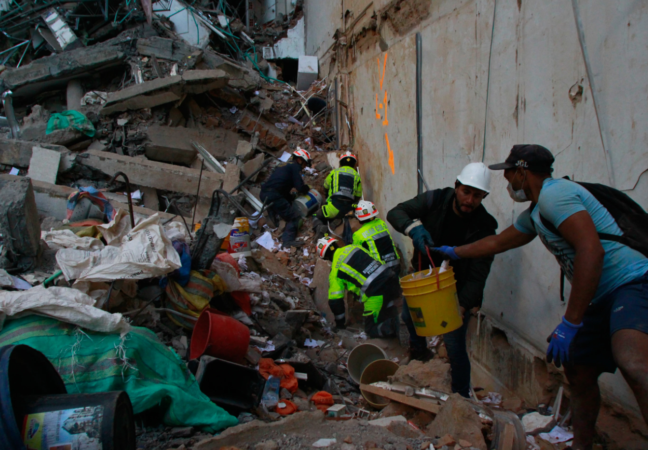 Colombia searches for over 3,000 missing after a powerful earthquake kills more than 100 - Inside Politics
